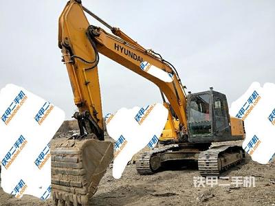 現(xiàn)代R225LC-7挖掘機(jī)