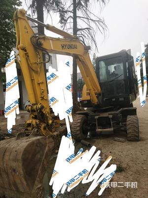 現(xiàn)代R60-7挖掘機