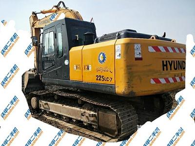 現(xiàn)代R215-7C挖掘機(jī)